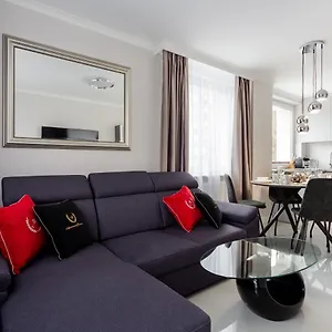 https://apartamentygdansk-eu-apartament-pod-lasem.sopothotels.com