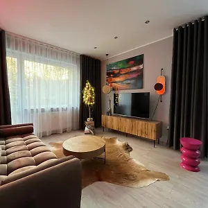 https://the-mirrors.sopothotels.com